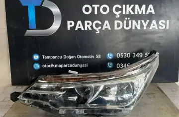 Toyota Corolla Sol Far Orjinal Çıkma (Kırık)