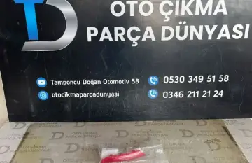 Renault Clio 5 Arka Tampon Sağ Reflektörü Sıfır