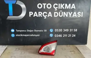 Nissan Qashqai Sağ İç Stop Orjinal Çıkma (Camı Kırık)