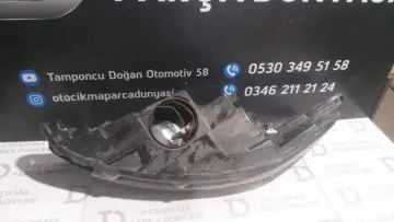 Ford Fiesta Sağ Far