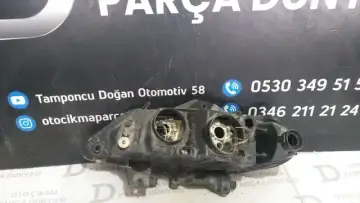 Renault Laguna Sağ Far 98-01