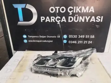 Toyota Corolla Sağ Far 17>19